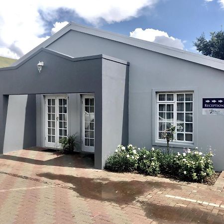 Acacia Westdene B&B Bloemfontein Exterior photo