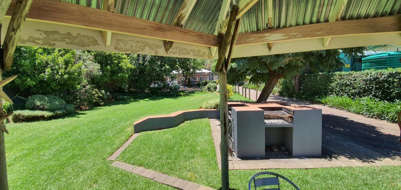 Acacia Westdene B&B Bloemfontein Exterior photo